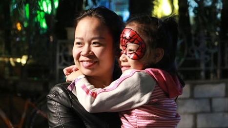 Giới trẻ vui với Lễ hội Halloween trên đường phố Hà Nội
