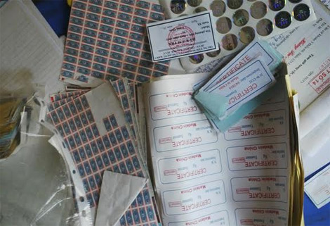 Phát hiện cơ sở sản xuất bình chữa cháy giả 