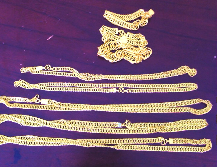 Bắt khẩn cấp nhóm đối tượng lừa đảo bán vàng giả  