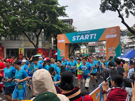 Viettel Fastest 2020: 450 triệu đồng ủng hộ chương trình "Trái tim cho em"