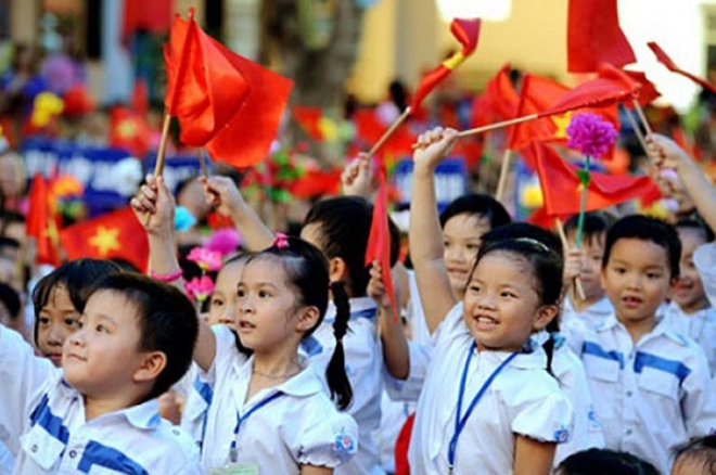 Hà Nội tăng học phí trường công lập vùng thành thị