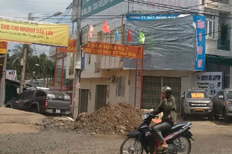 Lao đao vì giám đốc công ty  bất động sản “mất tích” (!)