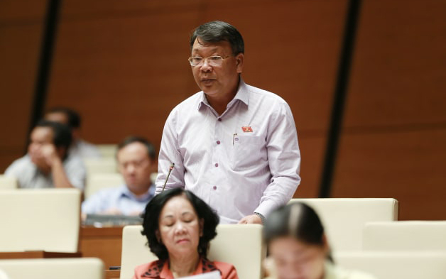 Tranh luận về dự án Luật Giáo dục