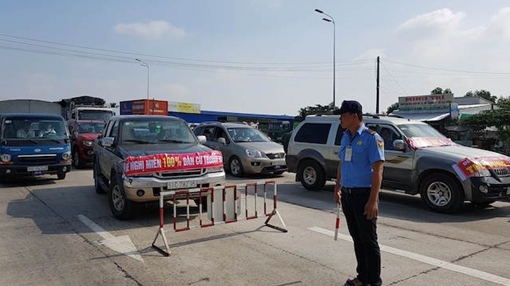 Ùn ứ giao thông nghiêm trọng tại BOT Cần Thơ – Phụng Hiệp